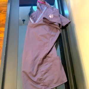 Pewter Small Worn Scrub Top VAC Exclusive